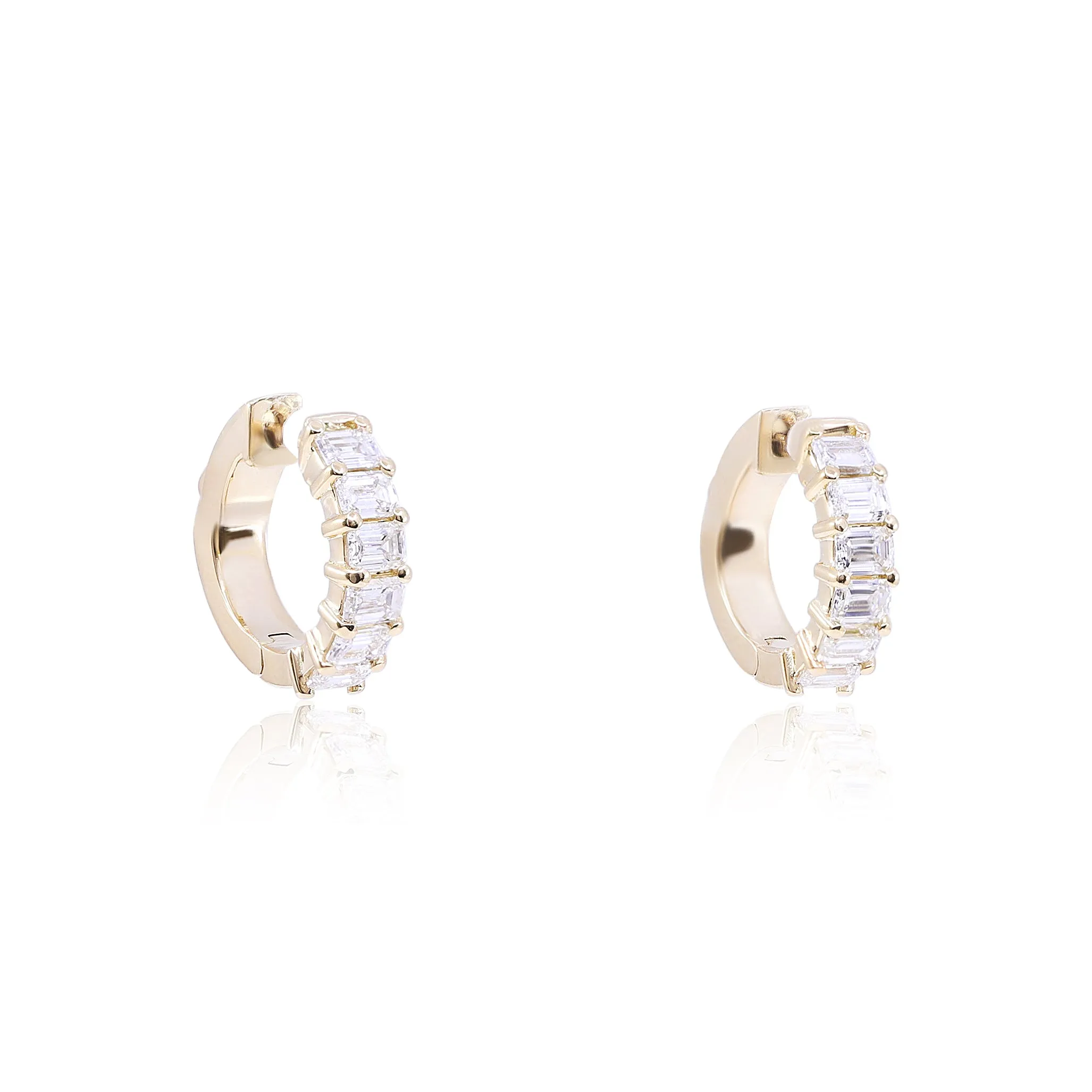 18K YELLOW GOLD EMERALD-CUT DIAMOND HOOP EARRINGS 1.63CTW
