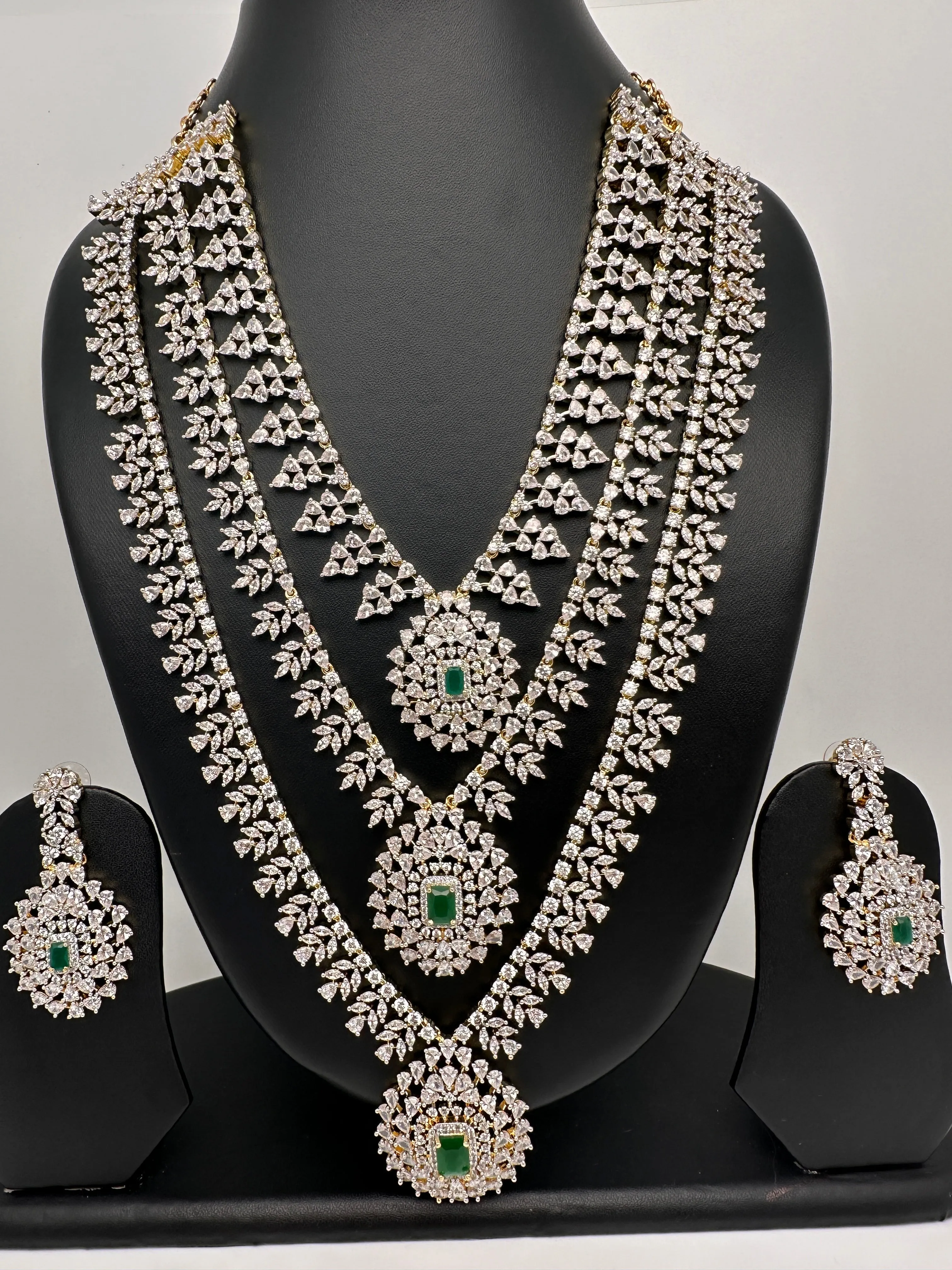 AD Diamond Finish Emerald Green Teen Lada Long  Necklace