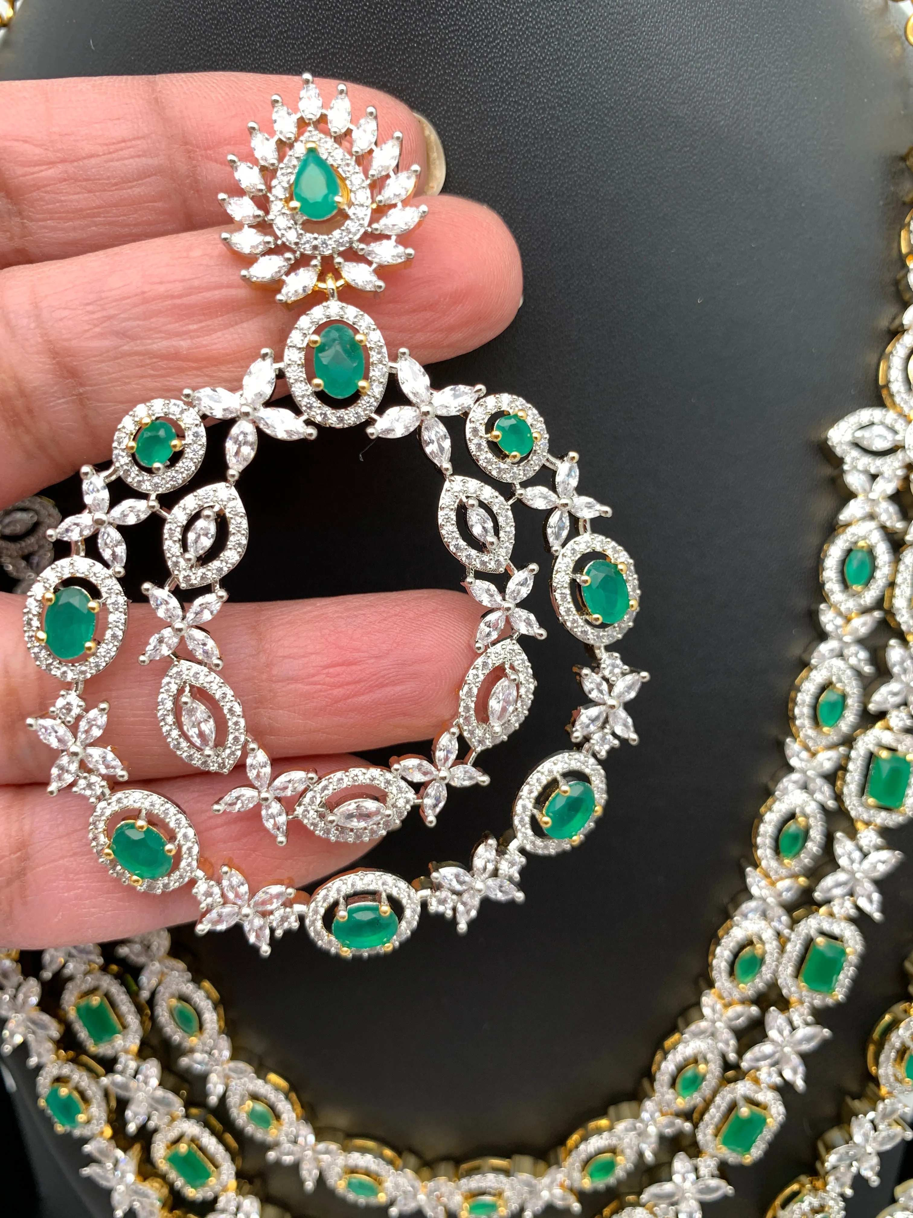 AD Emerald Green Stone Three Layer Short Necklace