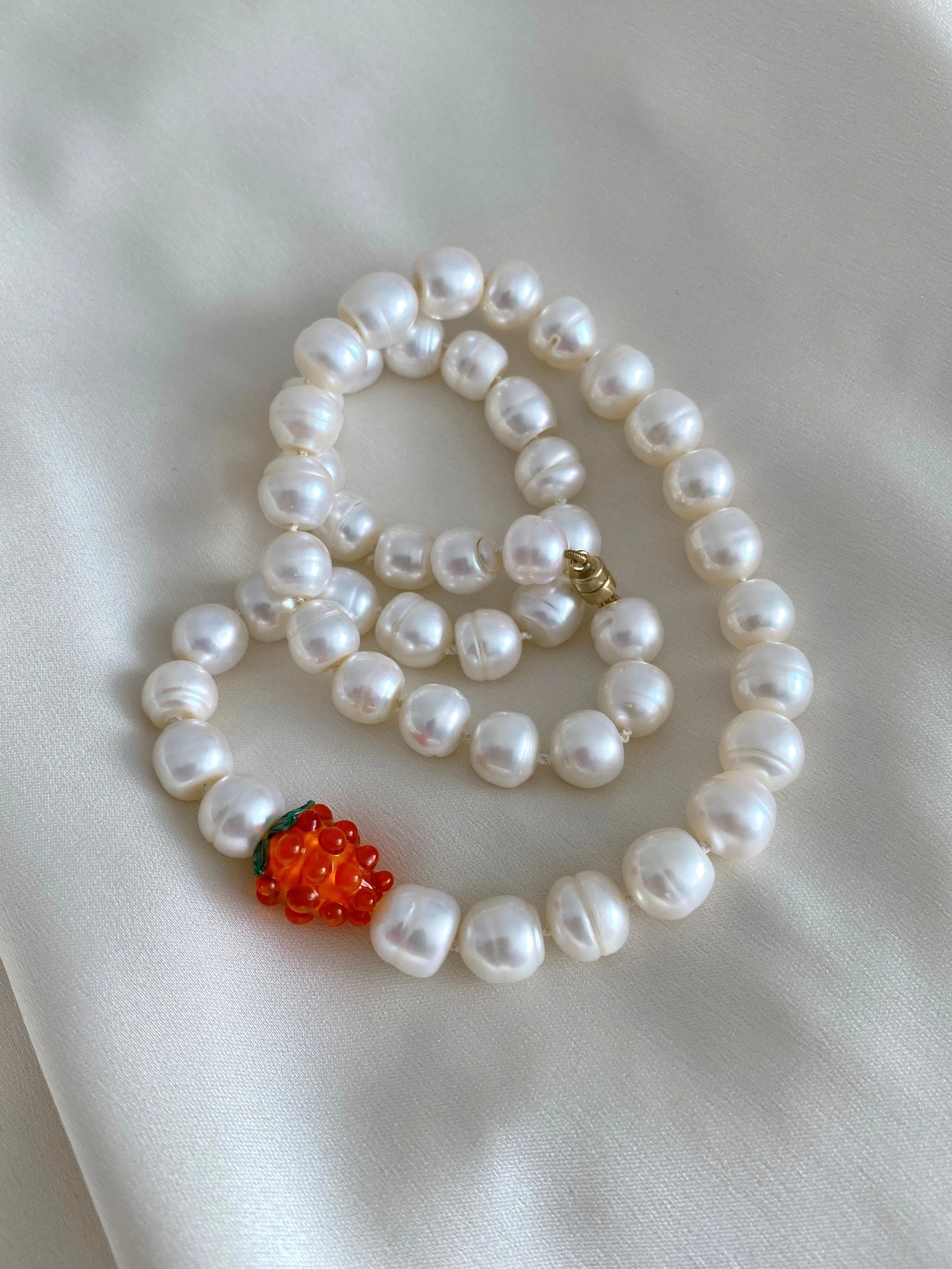 AMBER Pearl Necklace | Cloudberry