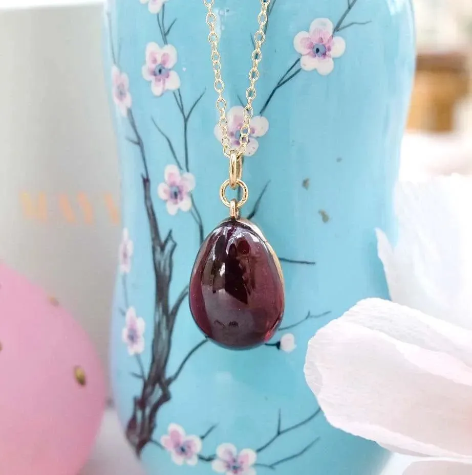 Antique Victorian Cabochon Garnet Gold Necklace