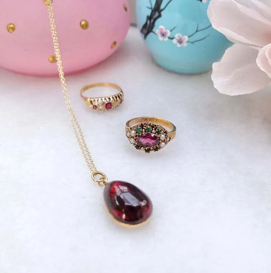 Antique Victorian Cabochon Garnet Gold Necklace