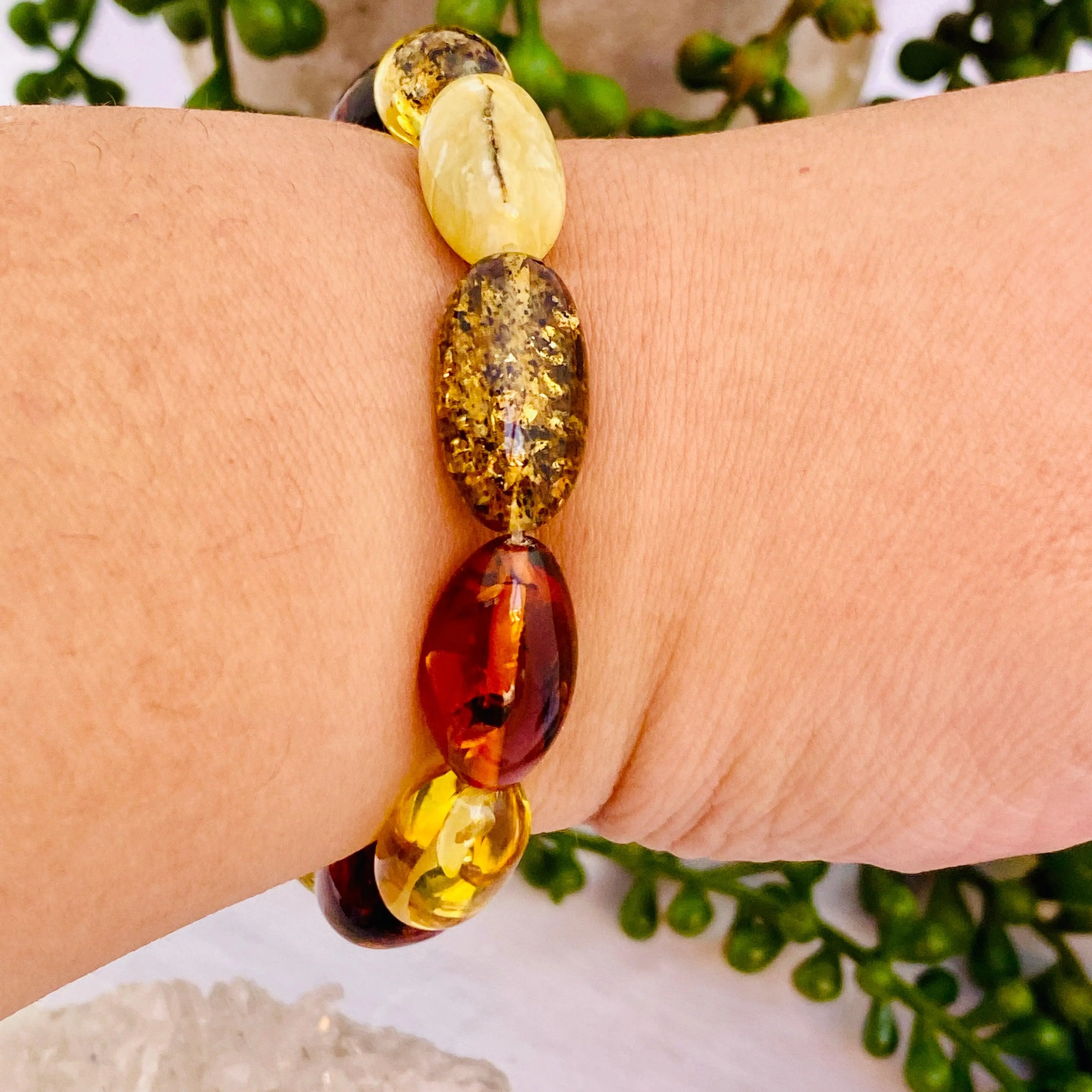 Baltic Amber Multi-coloured oval 10mm beaded bracelet 15g AMB96