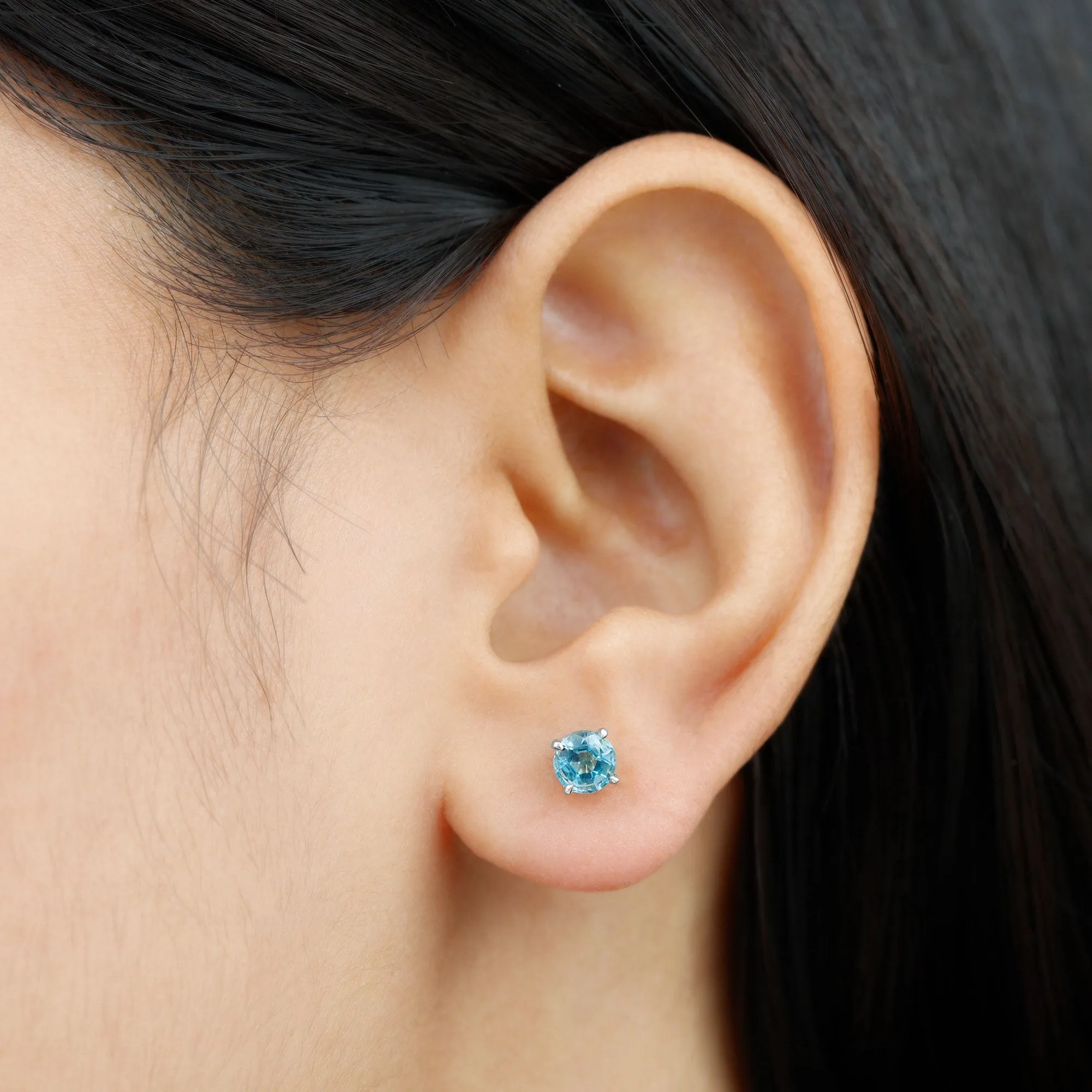 December Birthstone 1/2 CT Classic Sky Blue Topaz Solitaire Stud Earrings for Women