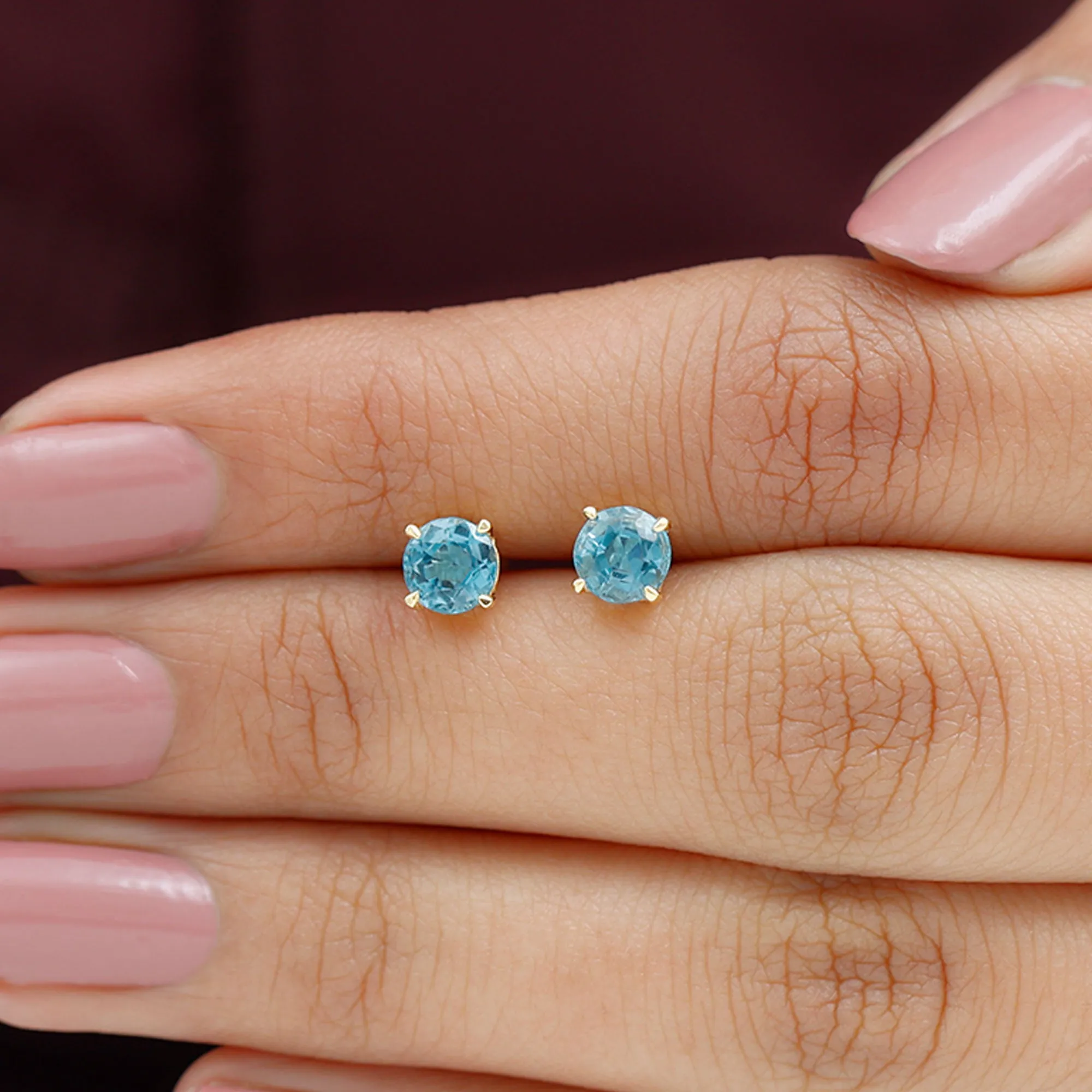 December Birthstone 1/2 CT Classic Sky Blue Topaz Solitaire Stud Earrings for Women
