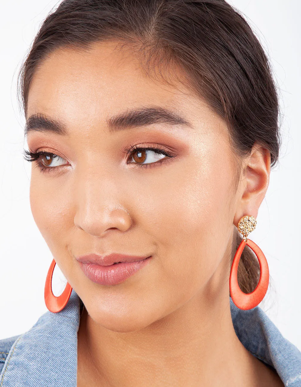 Gold Coral Threaded Earring
