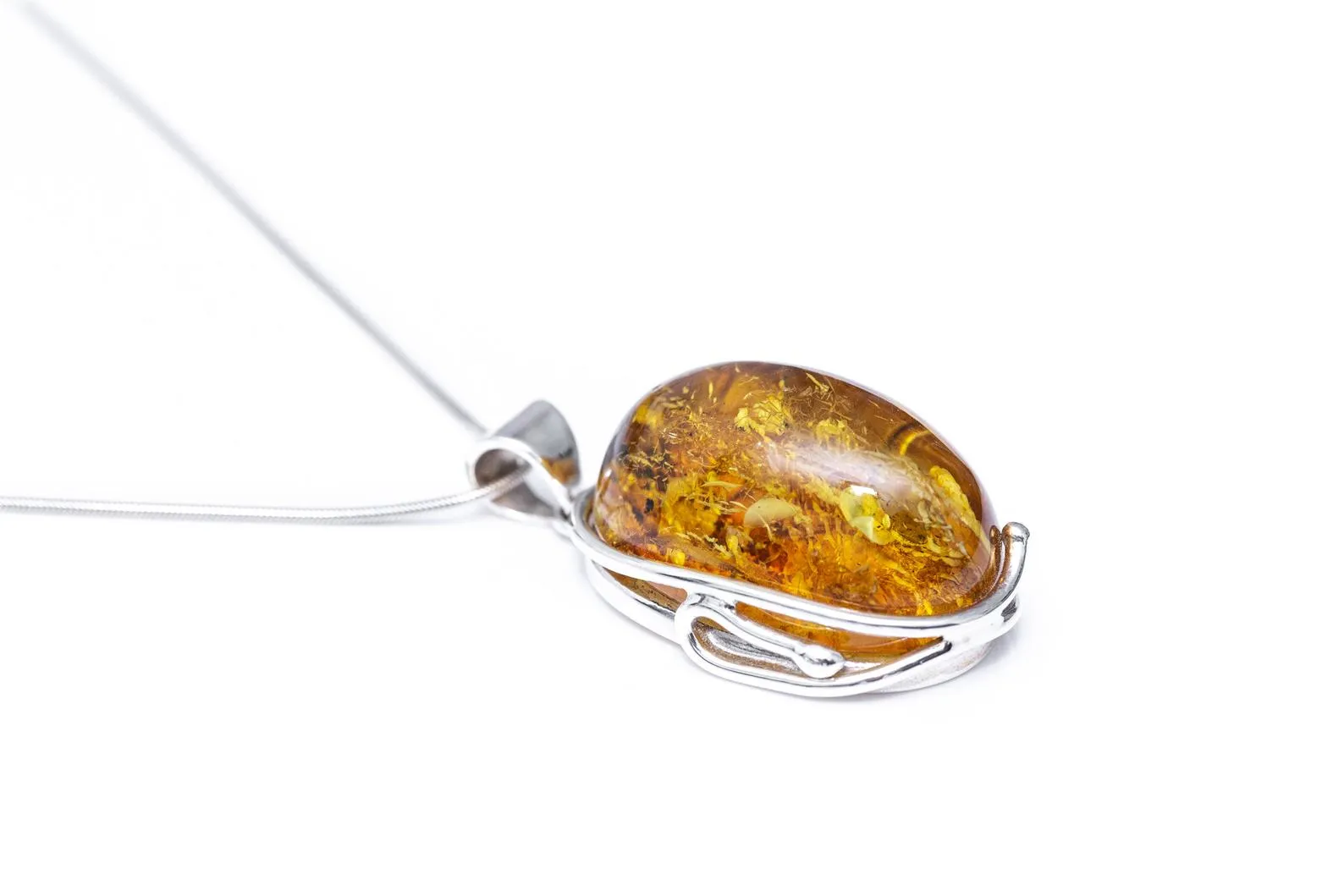 Statement Oval Amber Pendant