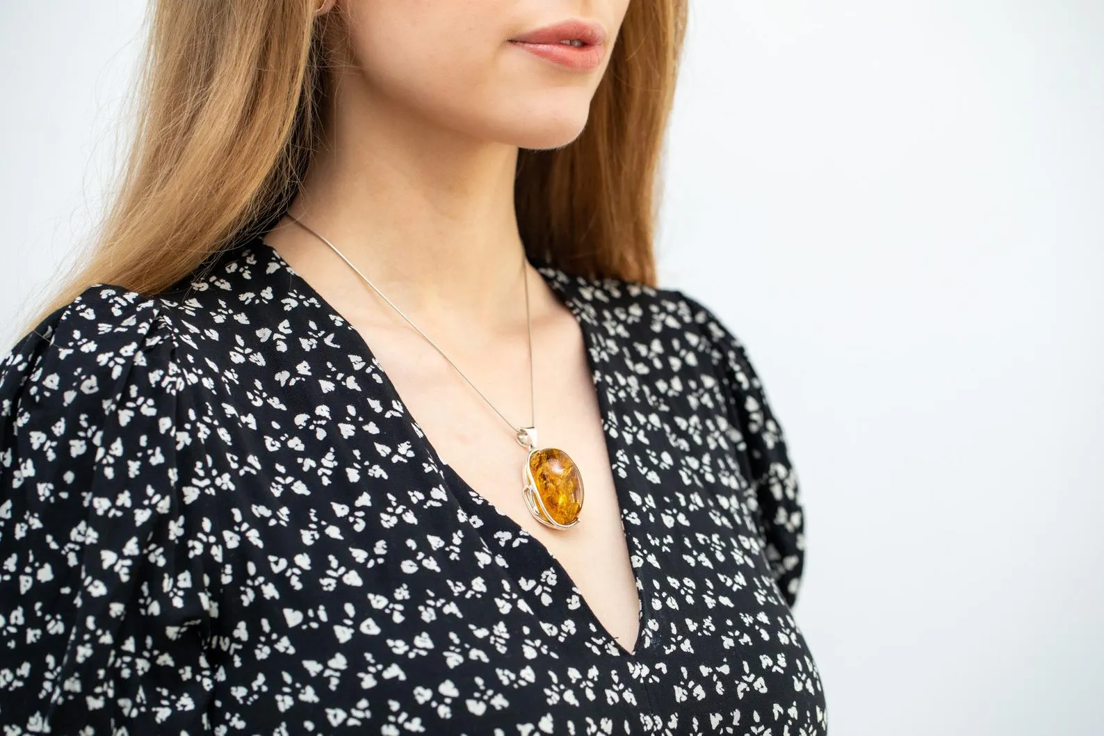 Statement Oval Amber Pendant