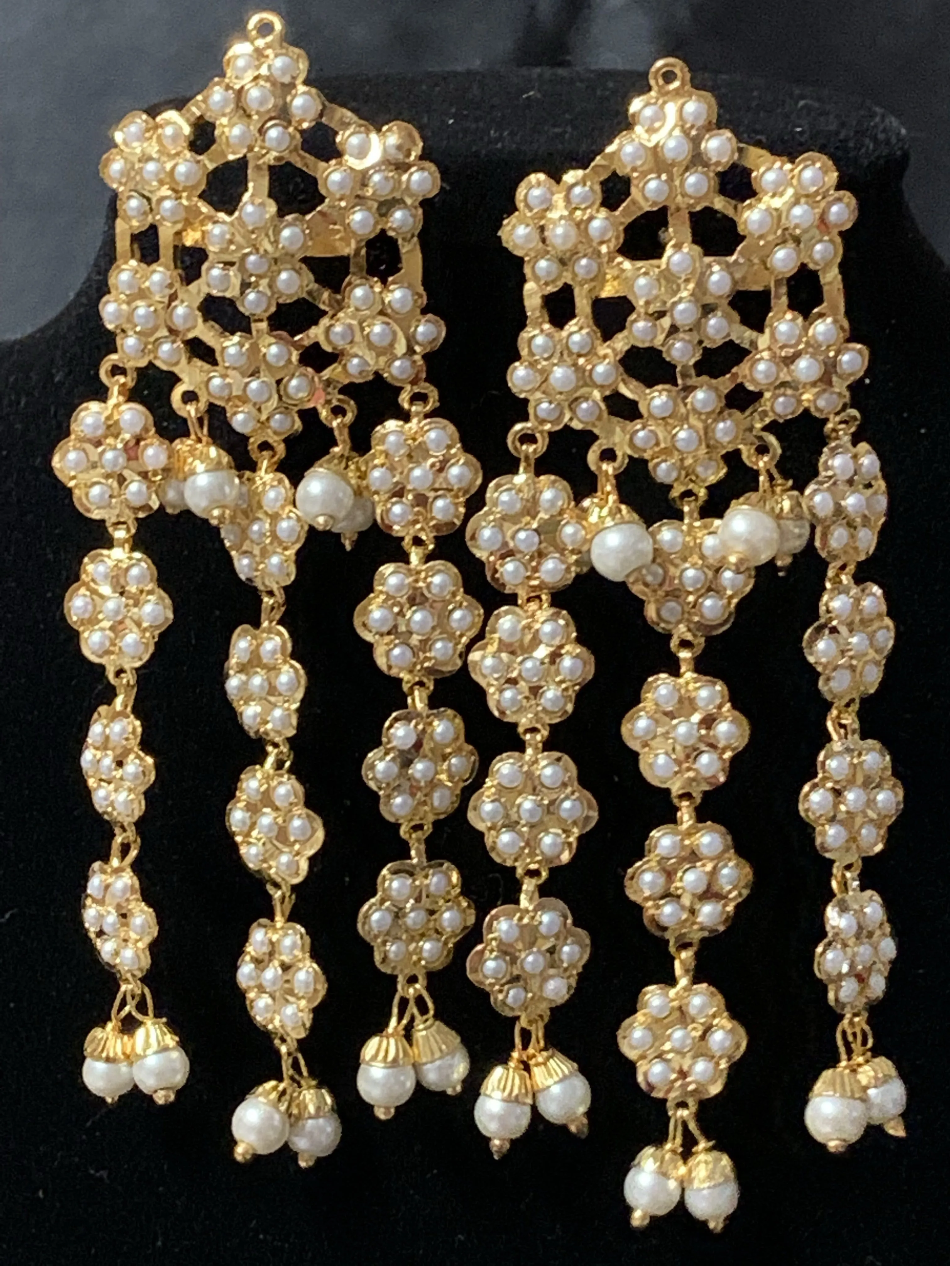 Suhaasi pearl  earrings (READY TO SHIP)