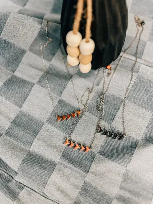 Tigers Eye / Amber Arrow Necklace