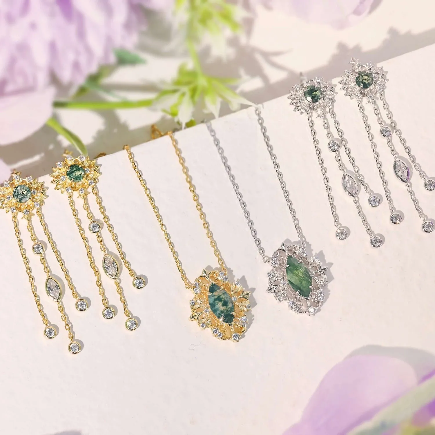 Trellis Moss Agate Earrings (Yellow Gold)