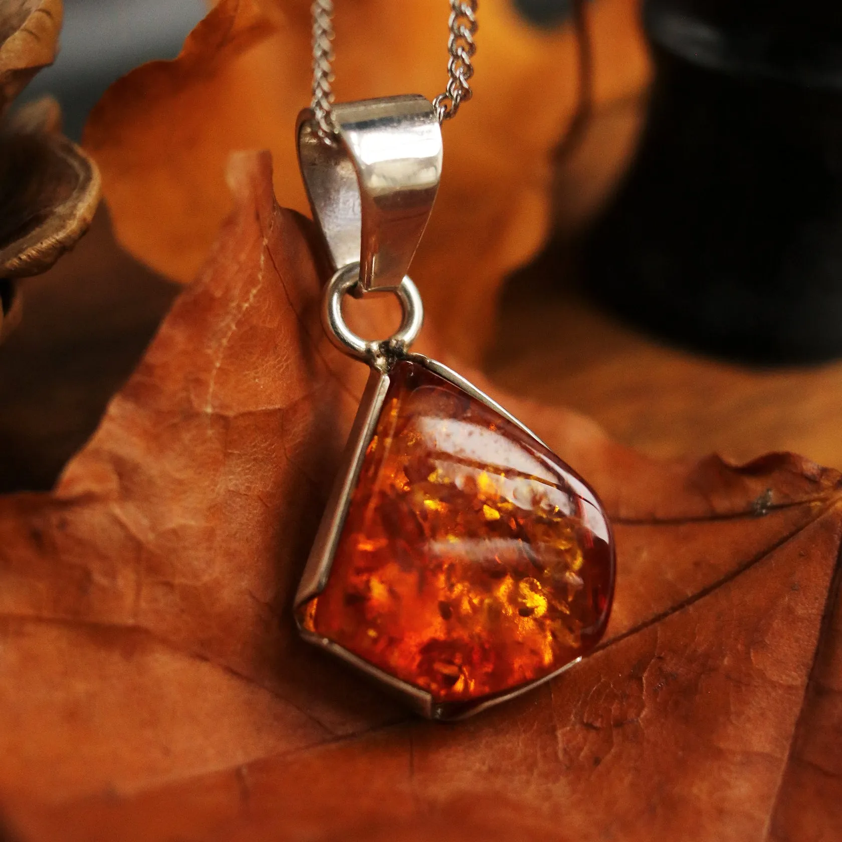 Vintage | Linden Amber Necklace